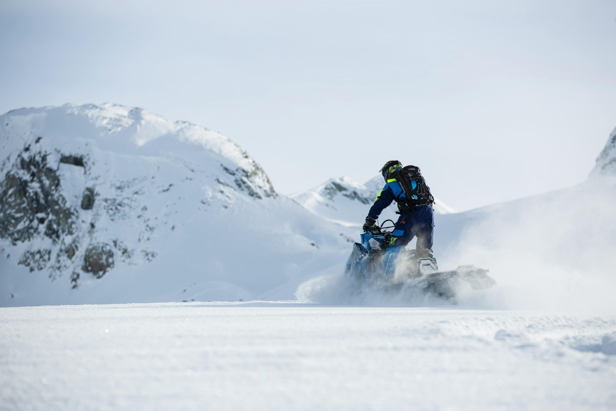 how-to-tow-snowmobile